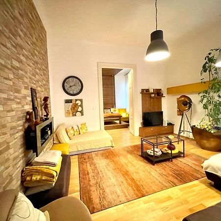 Amber Pearl Apartment 2 Rooms And 2 Bathrooms At Kalvin Square 부다페스트 외부 사진