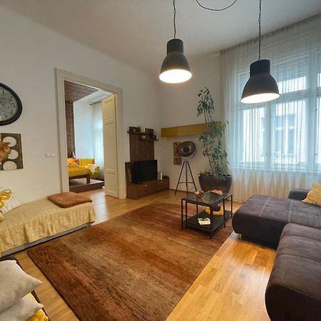Amber Pearl Apartment 2 Rooms And 2 Bathrooms At Kalvin Square 부다페스트 외부 사진