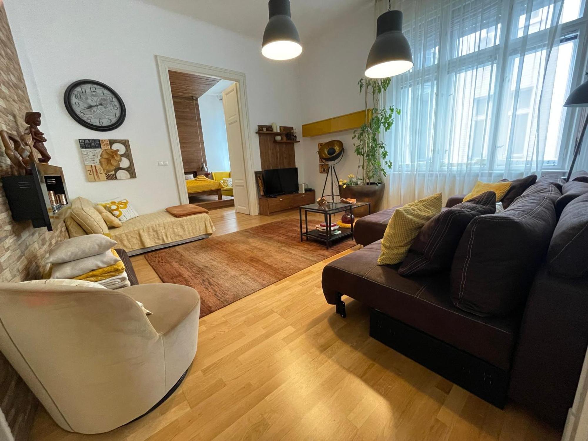 Amber Pearl Apartment 2 Rooms And 2 Bathrooms At Kalvin Square 부다페스트 외부 사진