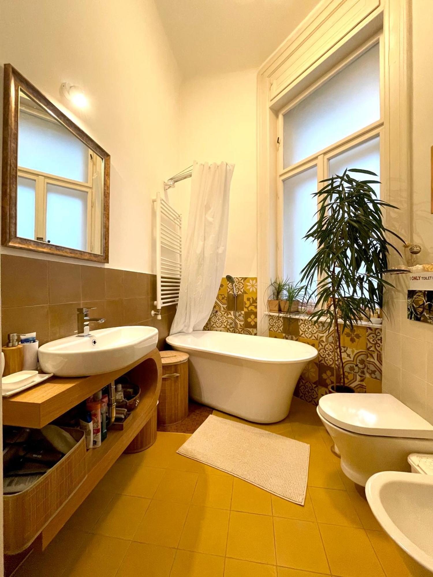 Amber Pearl Apartment 2 Rooms And 2 Bathrooms At Kalvin Square 부다페스트 외부 사진