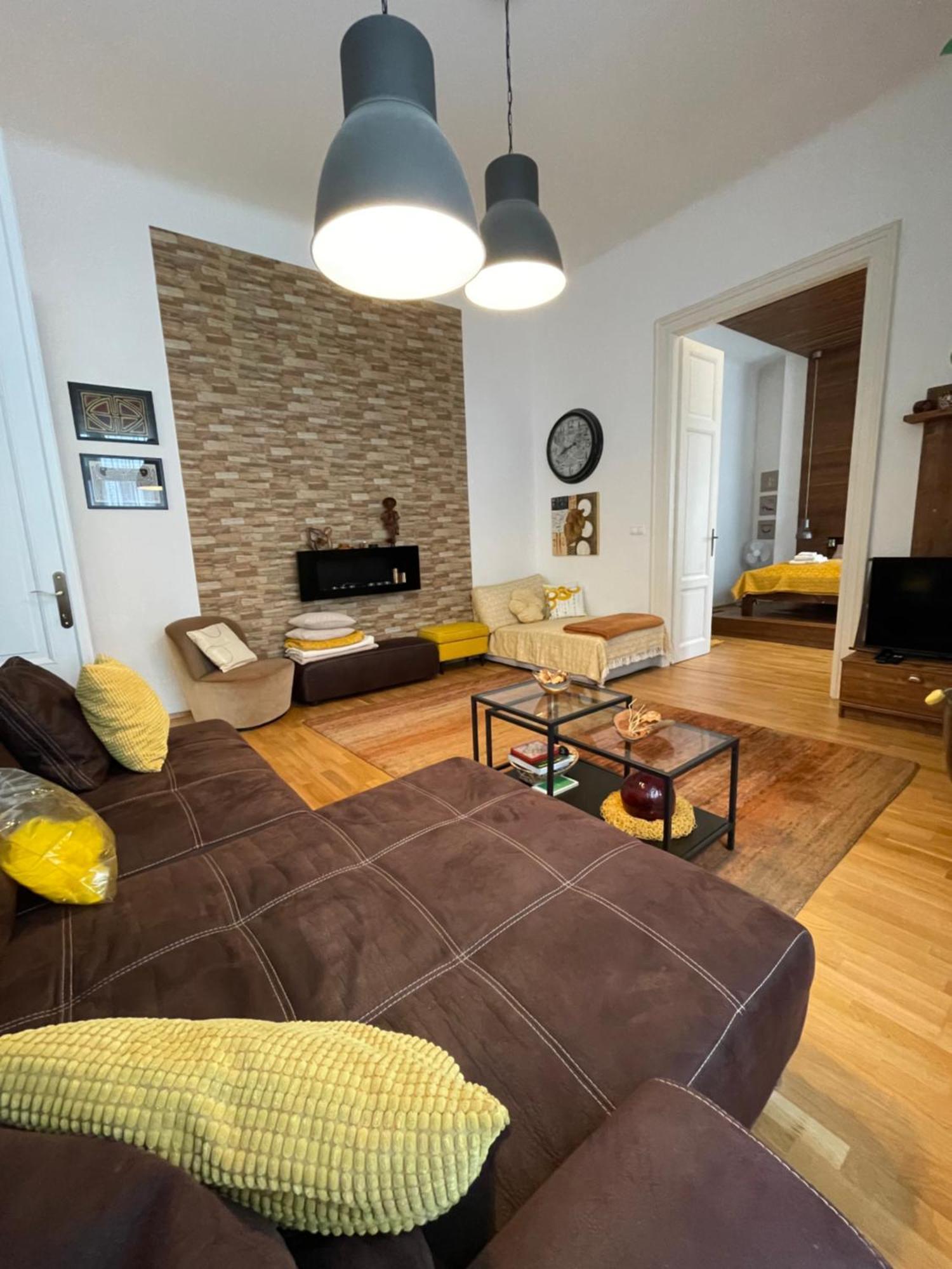 Amber Pearl Apartment 2 Rooms And 2 Bathrooms At Kalvin Square 부다페스트 외부 사진