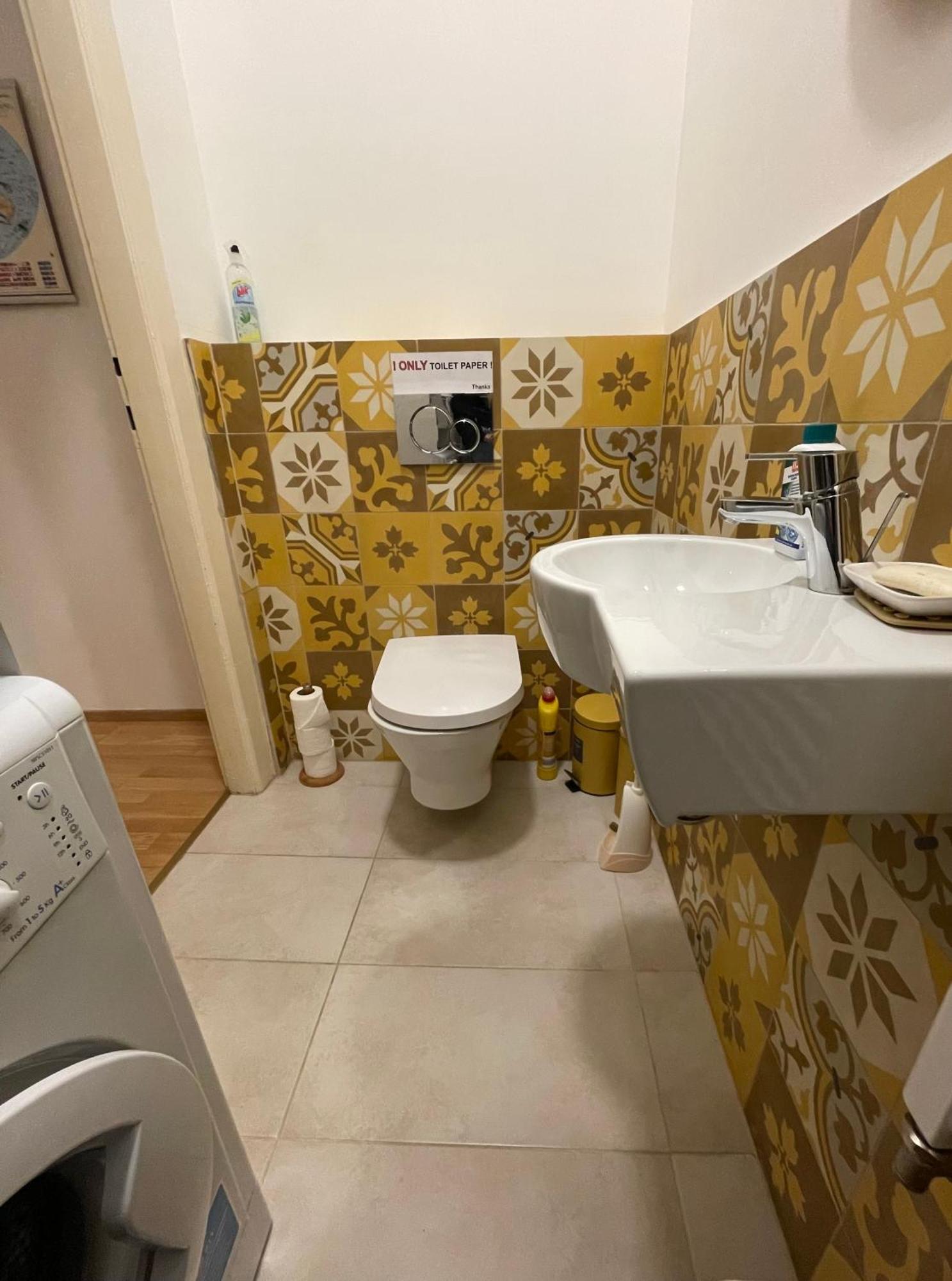 Amber Pearl Apartment 2 Rooms And 2 Bathrooms At Kalvin Square 부다페스트 외부 사진